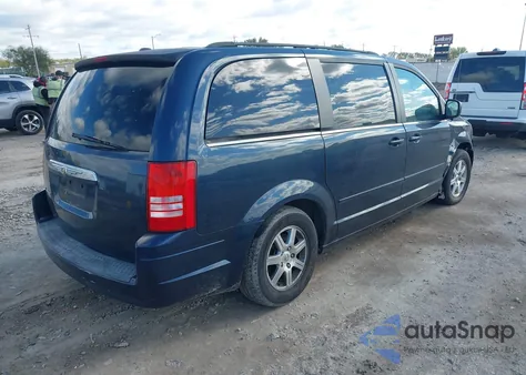 2008 Chrysler Town & Country Touring from USA, damaged, VIN 2A8HR54P68R721589